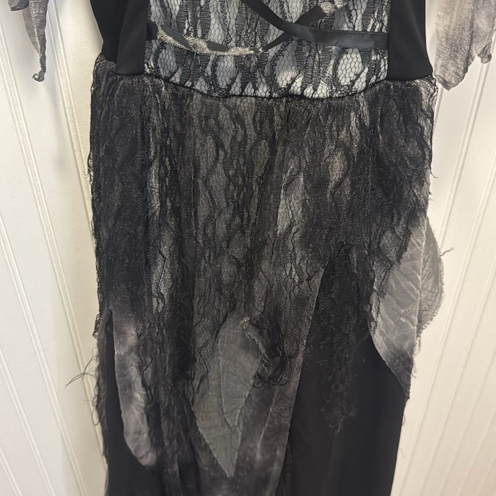 Girls Cemetery Corpse Bride Halloween Costume Size Large 10-12 Kids - Picture 5 of 12